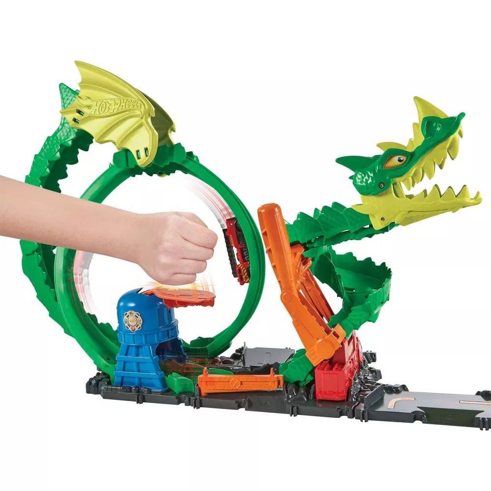 Игровой набор Хот Вилс Атака огненого дракона Hot Wheels Dragon Drive Firefight