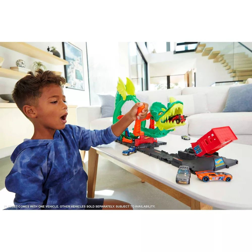 Игровой набор Хот Вилс Атака огненого дракона Hot Wheels Dragon Drive Firefight